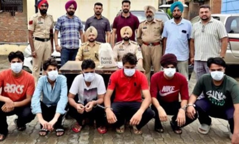 ਲੁਧਿਆਣਾ 'ਚ ਵੱਡੀ ਪੁਲਿਸ ਕਾਰਵਾਈ, ਕਾਰੋਬਾਰੀ ਦੇ ਘਰ 'ਤੇ ਪੈਟਰੋਲ ਬੰਬ ਸੁੱਟਣ ਤੇ ਗੋਲ਼ੀਬਾਰੀ ਕਰਨ ਦੇ ਮਾਮਲੇ 'ਚ 6 ਮੁਲਜ਼ਮ ਗ੍ਰਿਫ਼ਤਾਰ