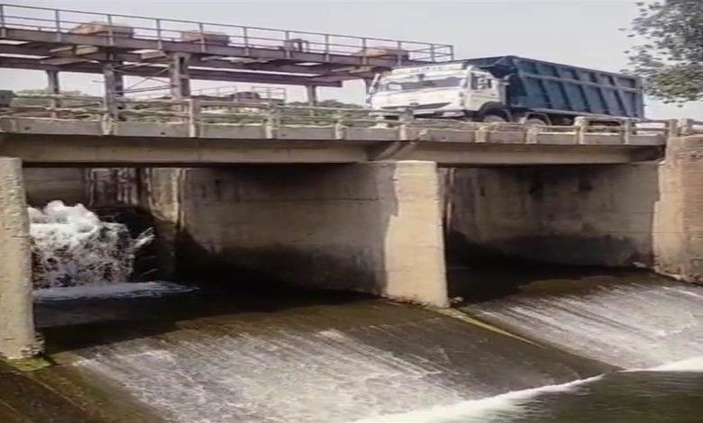 ਮੌਨਸੂਨ ਦੌਰਾਨ ਬਿਆਸ ਦਰਿਆ ’ਚ ਨਜਾਇਜ਼ ਮਾਈਨਿੰਗ 'ਚ ਤੇਜ਼ੀ, 52 ਗੇਟਾਂ ਵਾਲਾ ਸੰਵਿਧਾਨਕ ਢਾਂਚਾ ਖ਼ਤਰੇ ’ਚ