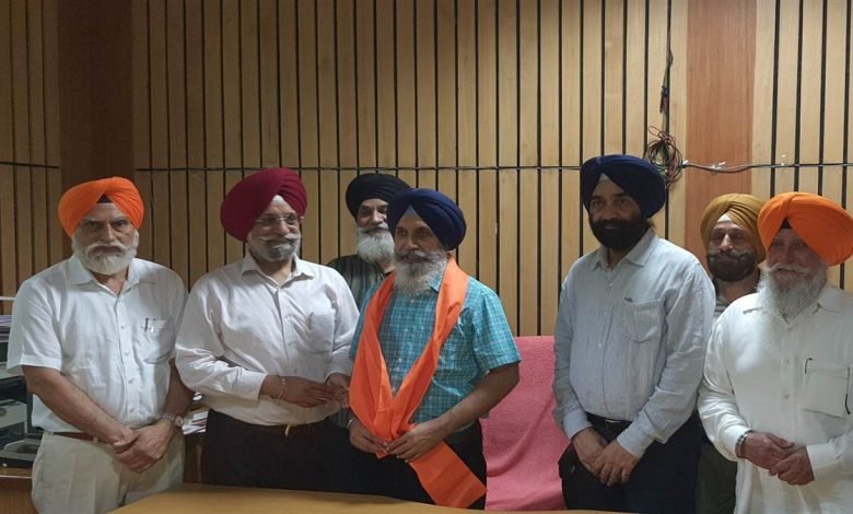 GNDU ਵਿਖੇ ਚੇਅਰ ਆਨ ਸਿੱਖ ਸਟੱਡੀਜ਼ ਸਥਾਪਿਤ; ਸਿੱਖ ਸਭਿਅਤਾ, ਇਤਿਹਾਸ ਤੇ ਵਿਰਾਸਤ 'ਤੇ ਖੋਜ ਕਾਰਜ ਜਲਦ ਹੀ ਹੋਣਗੇ ਸ਼ੁਰੂ GNDU ਵਿਖੇ ਚੇਅਰ ਆਨ ਸਿੱਖ ਸਟੱਡੀਜ਼ ਸਥਾਪਿਤ; ਸਿੱਖ ਸਭਿਅਤਾ, ਇਤਿਹਾਸ ਤੇ ਵਿਰਾਸਤ 'ਤੇ ਖੋਜ ਕਾਰਜ ਜਲਦ ਹੀ ਹੋਣਗੇ ਸ਼ੁਰੂ