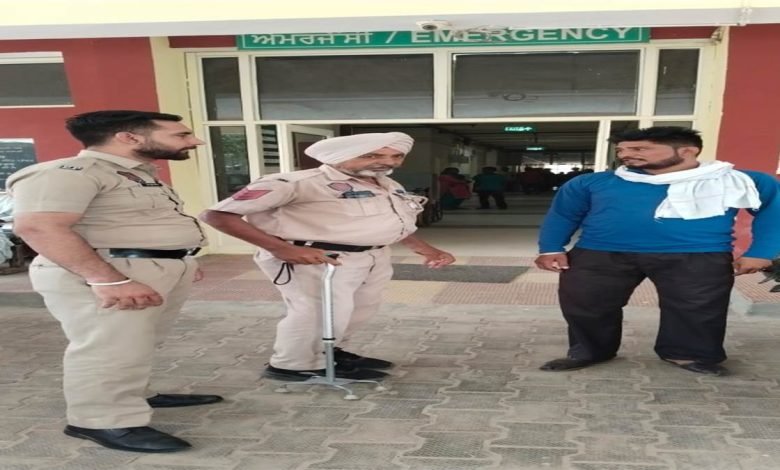 ਕੰਪਿਊਟਰ ਆਪਰੇਟਰ ਦਾ ਹੱਥ ਵੱਢਣ ਵਾਲਾ ਨਿਹੰਗ ਸਿੰਘ ਗ੍ਰਿਫ਼ਤਾਰ, ਗਾਲ੍ਹਾਂ ਕੱਢਣ ਤੋਂ ਰੋਕਣ 'ਤੇ ਕੀਤਾ ਸੀ ਹਮਲਾ