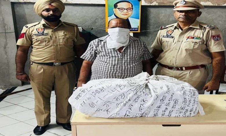 24 ਬੋਤਲਾਂ ਨਾਜਾਇਜ਼ ਸ਼ਰਾਬ ਸਣੇ ਇੱਕ ਕਾਬੂ