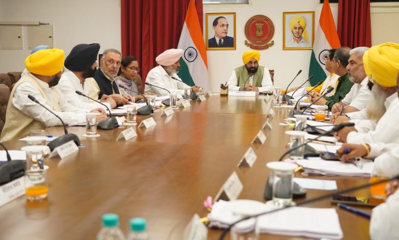ਮੁੱਖ ਮੰਤਰੀ ਦੀ ਅਗਵਾਈ ਹੇਠ ਪੰਜਾਬ ਕੈਬਨਿਟ ਵੱਲੋਂ ਨਾਗਰਿਕਾਂ ਨੂੰ 10 ਲੱਖ ਰੁਪਏ ਤੱਕ ਦਾ ਨਕਦੀ ਰਹਿਤ ਇਲਾਜ ਮੁਹੱਈਆ ਕਰਵਾਉਣ ਲਈ ‘ਮੁੱਖ ਮੰਤਰੀ ਸਿਹਤ ਯੋਜਨਾ’ ਨੂੰ ਮਨਜ਼ੂਰੀ