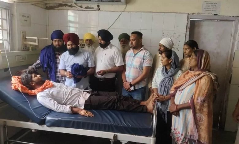 ਅੰਮ੍ਰਿਤਸਰ 'ਚ ਕੁੜੀਆਂ ਨੂੰ ਛੇੜਨ ਤੋਂ ਰੋਕਿਆ ਤਾਂ ਨੌਜਵਾਨ 'ਤੇ ਕਰ'ਤਾ ਹਮਲਾ, ਸਿਰ 'ਚ ਲੱਗੇ 17 ਟਾਂਕੇ; ਬਾਂਹ ਵੀ ਤੋੜੀ