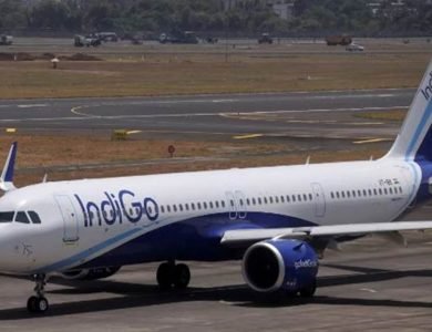ਮੁੰਬਈ ਹਵਾਈ ਅੱਡੇ 'ਤੇ ਟਲ਼ਿਆ ਵੱਡਾ ਹਾਦਸਾ, IndiGo ਜਹਾਜ਼ ਦਾ ਪਿਛਲਾ ਹਿੱਸਾ ਰਨਵੇਅ ਨਾਲ ਟਕਰਾਇਆ