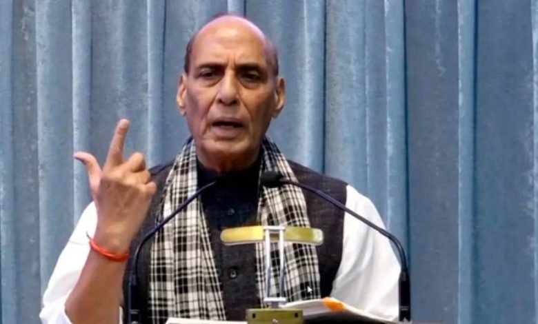 ਟੈਰਿਫ ਵਾਰ ਦੇ ਵਿਚਕਾਰ ਰਾਜਨਾਥ ਸਿੰਘ ਨੇ ਟਰੰਪ 'ਤੇ ਵਿੰਨ੍ਹਿਆ ਨਿਸ਼ਾਨਾ