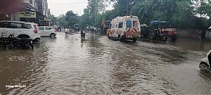 ਪੰਜਾਬ 'ਚ ਭਾਰੀ ਮੀਂਹ ਨੇ ਗਰਮੀ ਤੋਂ ਦਿਵਾਈ ਰਾਹਤ, ਕਿਸਾਨਾਂ ਦੇ ਖਿੜ੍ਹੇ ਚਿਹਰੇ ਪਰ ਕਾਰੋਬਾਰੀ ਹੋਏ ਪ੍ਰੇਸ਼ਾਨ