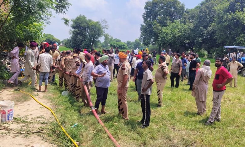 ਫੈਕਟਰੀ 'ਚ ਮਚ ਗਿਆ ਭਾਂਬੜ, ਇਕ ਮਜ਼ਦੂਰ ਦੀ ਮੌਤ ਤੇ ਕਈ ਅੰਦਰ ਹੀ ਫਸੇ