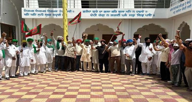 ਕੇਕੇਯੂ ਨੇ ਸਮਾਰਟ ਮੀਟਰ ਪੁੱਟ ਕੇ ਬਿਜਲੀ ਘਰ ਜਮ੍ਹਾਂ ਕਰਵਾਏ