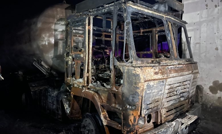 ਗੈਸ ਟੈਂਕਰ ਤੇ ਇਕ ਪਿਕਅੱਪ ਟਰੱਕ ਦੀ ਟੱਕਰ ਦੇ ਭਿਆਨਕ ਹਾਦਸਾ