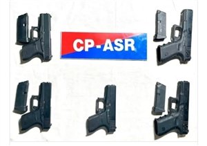 ਪਾਕਿਸਤਾਨ ਤੋਂ ਭਾਰਤ ਪਹੁੰਚੇ ਪੰਜ ਪਿਸਤੌਲਾਂ ਸਮੇਤ ਗ੍ਰਿਫ਼ਤਾਰ