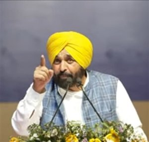 ਫ਼ਰੀਦਕੋਟ: ਸਦੀਆਂ ਪੁਰਾਣੀਆਂ ਇਮਾਰਤਾਂ ਹੋਣ ਲੱਗੀਆਂ ਖੰਡਰ ਫ਼ਰੀਦਕੋਟ: ਸਦੀਆਂ ਪੁਰਾਣੀਆਂ ਇਮਾਰਤਾਂ ਹੋਣ ਲੱਗੀਆਂ ਖੰਡਰ