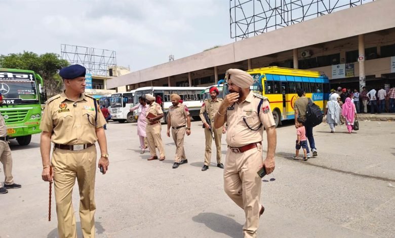 ਆਜ਼ਾਦੀ ਦਿਹਾੜੇ ਦੇ ਮੱਦੇਨਜ਼ਰ ਪੁਲਿਸ ਨੇ ਸ਼ਹਿਰ 'ਚ ਕੀਤੀ ਚੈਕਿੰਗ