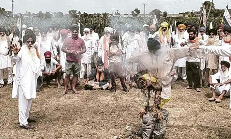 ਲੈਂਡ ਪੂਲਿਗ ਨੀਤੀ ਦੇ ਵਿਰੋਧ ’ਚ ਪਿੰਡ ਚੁਤਾਲੇ ’ਚ ਕਿਸਾਨਾਂ ਮਜ਼ਦੂਰਾਂ ਦਾ ਹੋਇਆ ਇਕੱਠ