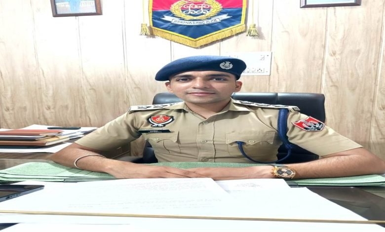 ਪੱਟੀ ਪੁਲਿਸ ਨੇ ਫਿਰੌਤੀ ਮੰਗਣ ਵਾਲਾ ਕਾਬੂ, ਔਰਤ ਨੂੰ ਵੀ ਕੀਤਾ ਨਾਮਜ਼ਦ ਪੱਟੀ ਪੁਲਿਸ ਨੇ ਫਿਰੌਤੀ ਮੰਗਣ ਵਾਲਾ ਕਾਬੂ, ਔਰਤ ਨੂੰ ਵੀ ਕੀਤਾ ਨਾਮਜ਼ਦ