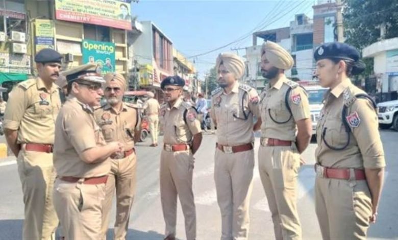 ਛੁੱਟੀ ਲੈਣ ਲਈ ਦੋ ਹੈਡ ਕਾਂਸਟੇਬਲਾਂ ਨੇ ਪੇਸ਼ ਕੀਤੇ ਫ਼ਰਜ਼ੀ ਸੰਮਨ, ਇੰਜ ਖੁੱਲ੍ਹੀ ਪੋਲ ਛੁੱਟੀ ਲੈਣ ਲਈ ਦੋ ਹੈਡ ਕਾਂਸਟੇਬਲਾਂ ਨੇ ਪੇਸ਼ ਕੀਤੇ ਫ਼ਰਜ਼ੀ ਸੰਮਨ, ਇੰਜ ਖੁੱਲ੍ਹੀ ਪੋਲ