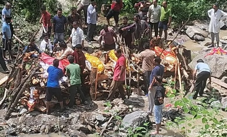 ਇੱਕੋ ਪਰਿਵਾਰ ਦੇ 5 ਮੈਂਬਰਾਂ ਦੀ ਇਕੱਠੀ ਜਲੀ ਚਿਤਾ