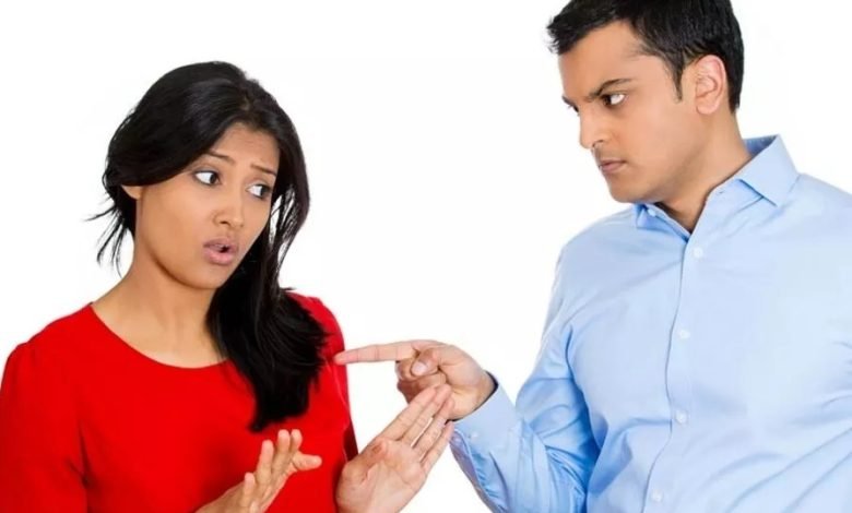 ਕੰਮ 'ਤੇ ਜਾਣ ਤੋਂ ਪਤੀ ਨੇ ਰੋਕਿਆ ਤਾਂ ਪਤਨੀ 'ਤੇ ਪਾਇਆ ਉਬਲਦਾ ਤੇਲ ਕੰਮ 'ਤੇ ਜਾਣ ਤੋਂ ਪਤੀ ਨੇ ਰੋਕਿਆ ਤਾਂ ਪਤਨੀ 'ਤੇ ਪਾਇਆ ਉਬਲਦਾ ਤੇਲ