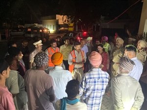 ਡਿਪਟੀ ਕਮਿਸ਼ਨਰ ਵੱਲੋਂ ਦੇਰ ਰਾਤ ਰਾਹਤ ਕੇਂਦਰਾਂ ਦਾ ਦੌਰਾ