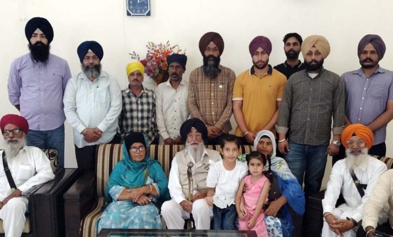 ਭਗਵੰਤ ਮਾਨ ਸਰਕਾਰ ਕੇਜਰੀਵਾਲ ਦੀ ਮਹਿਮਾਨ ਨਿਵਾਜੀ ਛੱਡ ਕੇ ਹੱੜ੍ਹ ਪੀੜਤਾ ਵੱਲ ਦੇਵੇ ਧਿਆਨ– ਮਾਨ ਭਗਵੰਤ ਮਾਨ ਸਰਕਾਰ ਕੇਜਰੀਵਾਲ ਦੀ ਮਹਿਮਾਨ ਨਿਵਾਜੀ ਛੱਡ ਕੇ ਹੱੜ੍ਹ ਪੀੜਤਾ ਵੱਲ ਦੇਵੇ ਧਿਆਨ– ਮਾਨ