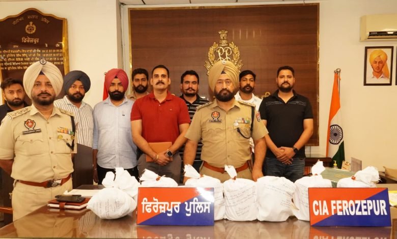 7 ਕਿਲੋ ਤੋਂ ਵੱਧ ਹੈਰੋਇਨ ਤੇ ਹਥਿਆਰਾਂ ਸਣੇ ਸੱਤ ਮੁਲਜ਼ਮ ਗ੍ਰਿਫ਼ਤਾਰ