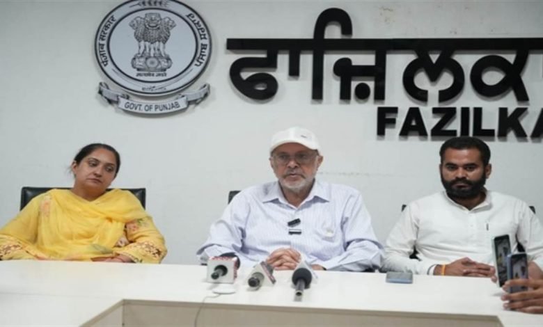 ਸਿਹਤ ਮੰਤਰੀ ਵੱਲੋਂ ਰਾਹਤ ਕਾਰਜਾਂ ਦੀ ਸਮੀਖਿਆ