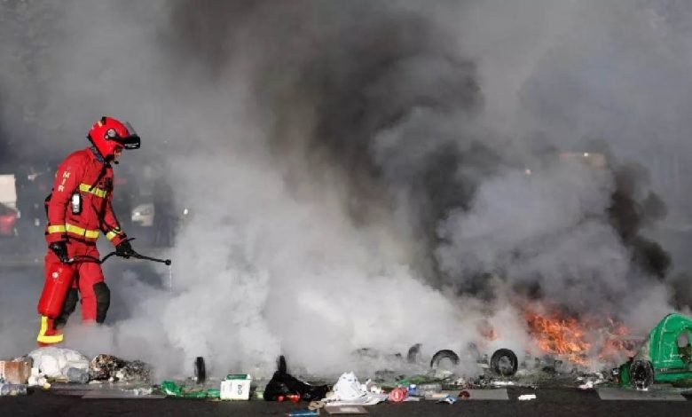 ਨੇਪਾਲ ਤੋਂ ਬਾਅਦ ਹੁਣ ਫਰਾਂਸ 'ਚ ਹੰਗਾਮਾ, ਸਰਕਾਰ ਵਿਰੁੱਧ ਸੜਕਾਂ 'ਤੇ ਪ੍ਰਦਰਸ਼ਨਕਾਰੀ; 200 ਗ੍ਰਿਫ਼ਤਾਰ