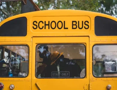 ਬਾਈਕ ਦੀ ਨੰਬਰ ਪਲੇਟ ’ਤੇ ਦੌੜ ਰਹੀਆਂ ਸਕੂਲ ਬੱਸਾਂ