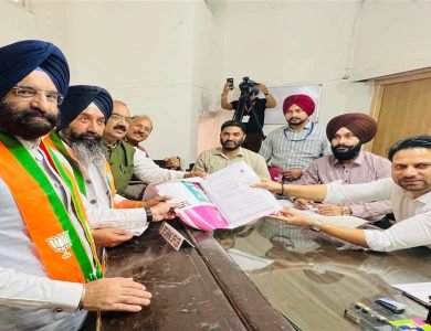 ਭਾਜਪਾ ਉਮੀਦਵਾਰ ਹਰਜੀਤ ਸਿੰਘ ਸੰਧੂ ਨੇ ਦਾਖਲ ਕਰਵਾਏ ਨਾਮਜ਼ਦਗੀ ਕਾਗਜ਼