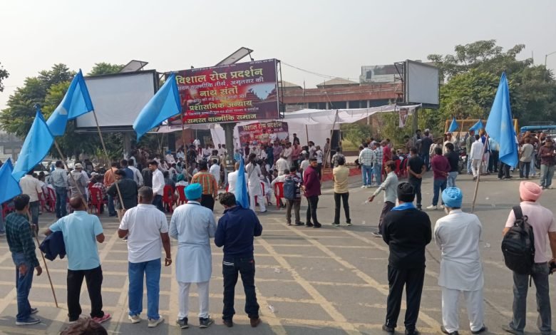 ਅੰਮ੍ਰਿਤਸਰ ਬੰਦ ਦੀ ਕਾਲ 'ਤੇ ਭੰਡਾਰੀ ਪੁਲ ਜਾਮ