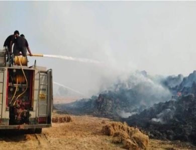 ਪਿੰਡ ਲੱਖੇਵਾਲ ਵਿਖੇ ਪਰਾਲੀ ਦੀਆਂ ਗੰਡਾਂ ਦੇ ਡੰਪ ’ਚ ਲੱਗੀ ਅੱਗ