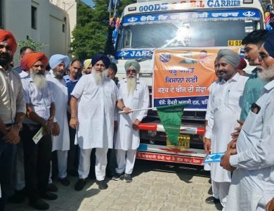ਸੁਖਬੀਰ ਬਾਦਲ ਨੇ ਹੜ੍ਹ ਪੀੜਤਾਂ ਲਈ ਭੇਜੇ 500 ਕੁਇੰਟਲ ਕਣਕ ਦੇ ਬੀਜ