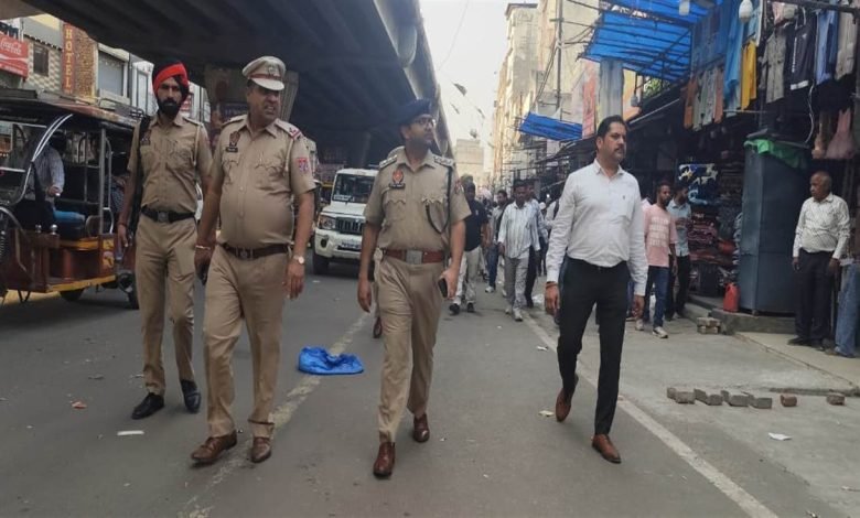 ਨਾਜਾਇਜ਼ ਕਬਜ਼ੇ ਹਟਾਉਣ ਲਈ ਪੁਲਿਸ ਤੇ ਨਿਗਮ ਵੱਲੋਂ ਕਾਰਵਾਈ ਸ਼ੁਰੂ