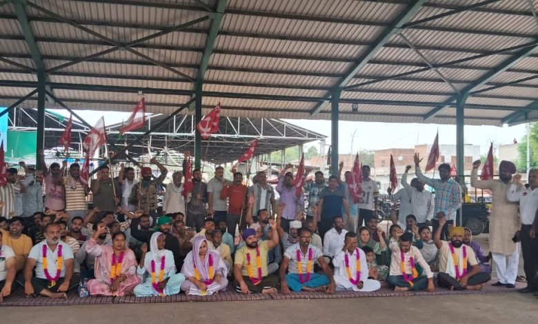 ਰੇੜ੍ਹੀ,ਫ਼ੜੀ ਵਾਲਿਆਂ ਨੂੰ ਹੱਕ ਦਿਵਾਉਣ ਲਈ ਸੀਪੀਆਈ ਦੀ ਅਗਵਾਈ 'ਚ ਅਣਮਿੱਥੇ ਸਮੇਂ ਲਈ ਭੁੱਖ ਹੜਤਾਲ 