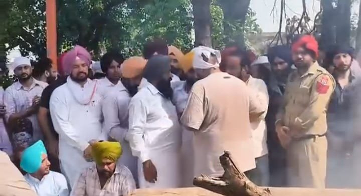 ਪੰਜ ਤੱਤਾਂ 'ਚ ਵਿਲੀਨ ਹੋਏ ਰਾਜਵੀਰ ਜਵੰਦਾ