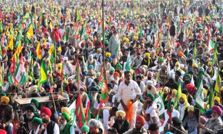 SKM ਨੇ ਚੰਡੀਗੜ੍ਹ ’ਚ ਕੀਤਾ ਸ਼ਕਤੀ ਪ੍ਰਦਰਸ਼ਨ, ਆਗੂਆਂ ਨੇ ਕੀਤੀ ਬਿਜਲੀ ਬੋਰਡ ਤੇ ਪੀਏਯੂ ਦੀ ਜ਼ਮੀਨ ਨਾ ਵੇਚਣ ਦੀ ਮੰਗ