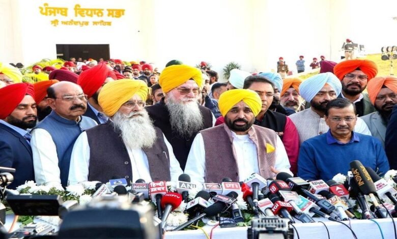 ਸਰਕਾਰ ਤੇ ਵਿਰੋਧੀ ਧਿਰ ਨੇ ਕੇਂਦਰ ’ਤੇ ਲਾਇਆ ਸੂਬੇ ਦੇ ਹੱਕਾਂ ’ਤੇ ਡਾਕਾ ਮਾਰਨ ਦਾ ਦੋਸ਼