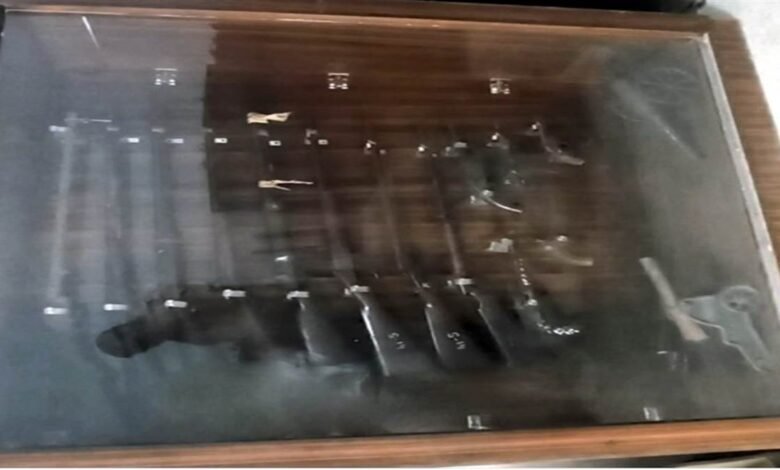 ਕਰਤਾਰਪੁਰ ਥਾਣੇ ’ਚ ਹਨ ਗੁਰੂ ਕਾਲ ਨਾਲ ਸਬੰਧਤ ਸ਼ਸਤਰ, ਪੰਜਾਬ ਪੁਲਿਸ ਕਰ ਰਹੀ ਹੈ ਸਾਂਭ-ਸੰਭਾਲ