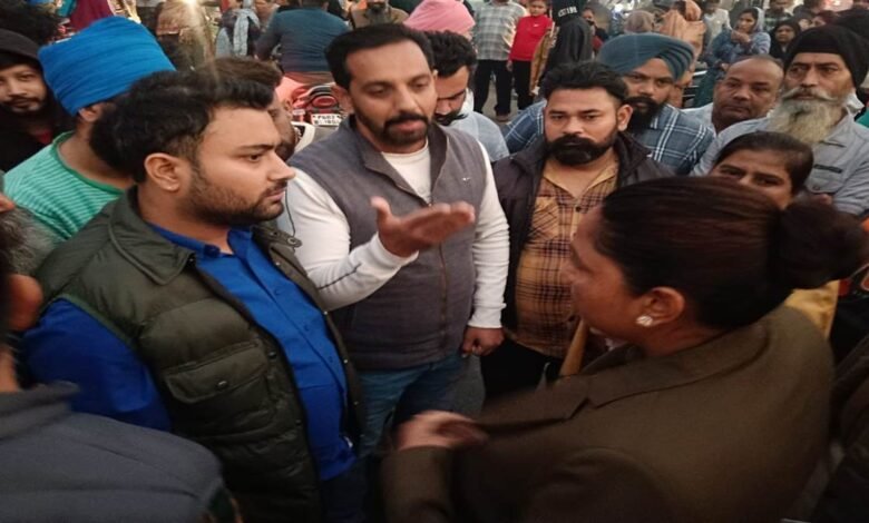 18 ਸਾਲਾ ਨੌਜਵਾਨ ਅਭੀ ਦੀ ਮੌਤ ਦਾ ਮਾਮਲਾ, ਪਰਿਵਾਰ ਨੇ ਨਕਾਰੀ ਪੁਲਿਸ ਕਾਰਵਾਈ