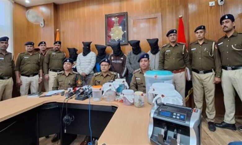 ਦੋ ਅੰਤਰਰਾਜੀ ਡਰੱਗ ਰੈਕੇਟ ਗਿਰੋਹ ਦੇ 12 ਮੈਂਬਰ ਗ੍ਰਿਫ਼ਤਾਰ,ਵੱਡੀ ਮਾਤਰਾ 'ਚ ਨਸ਼ੀਲੇ ਪਦਾਰਥ ਤੇ ਨਕਦੀ ਬਰਾਮਦ