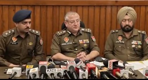 ਨਵੀਨ ਅਰੋੜਾ ਦੇ ਕਾਤਲਾਂ ਤੇ ਪੁਲਿਸ ਵਿਚਾਲੇ ਗੋਲੀਬਾਰੀ, ਮੁੱਖ ਸ਼ੂਟਰ ਬਾਦਲ ਦੀ ਕਰਾਸ ਫਾਇਰਿੰਗ ‘ਚ ਮੌਤ