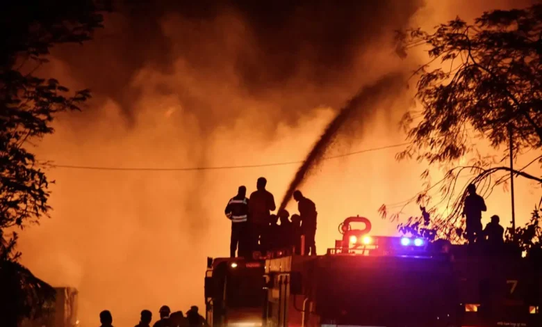 2 ਮੰਜਿਲਾਂ ਇਮਾਰਤ ’ਚ ਲੱਗੀ ਅੱਗ, 42 ਲੋਕਾਂ ਦਾ ਬਚਾਅ