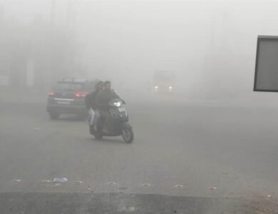 ਪੰਜਾਬ 'ਚ ਛਾਈ ਸੰਘਣੀ ਧੁੰਦ, ਸੀਤ ਲਹਿਰ ਨਾਲ ਲੋਕ ਬੇਹਾਲ