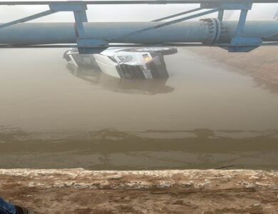 ਪਤਨੀ ਨੂੰ ਵੋਟਾਂ ਦੀ ਡਿਊਟੀ ਲਈ ਛੱਡਣ ਰਿਹਾ ਸੀ ਪਤੀ, ਸੂਏ 'ਚ ਡਿੱਗੀ ਕਾਰ, ਦੋਵਾਂ ਦੀ ਮੌਤ