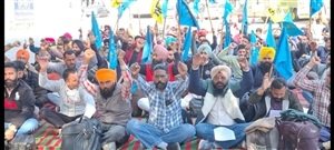 PRTC ਮੁਲਾਜ਼ਮਾਂ ਦੀ ਹੜਤਾਲ ਅਜੇ ਵੀ ਜਾਰੀ, ਸਵਾਰੀਆਂ ਹੋ ਰਹੀਆਂ ਖੱਜਲ-ਖੁਆਰ