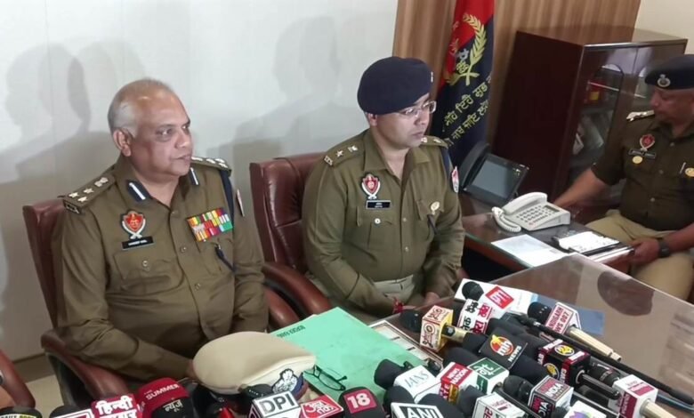 ਗੁਰਦਾਸਪੁਰ ਪੁਲਿਸ ਥਾਣੇ 'ਤੇ ਗ੍ਰਨੇਡ ਸੁੱਟਣ ਵਾਲੇ ਦੋ ਅੱਤਵਾਦੀ ਮੁਕਾਬਲੇ ਤੋਂ ਬਾਅਦ ਗ੍ਰਿਫ਼ਤਾਰ