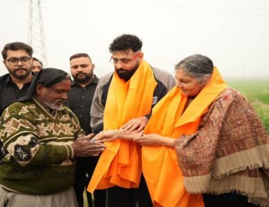 ਬਾਦਸ਼ਾਹ ਨੇ ਹੜ੍ਹ ਪ੍ਰਭਾਵਿਤ ਪਰਿਵਾਰਾਂ ਨੂੰ ਸੌਂਪੇ ਪੱਕੇ ਘਰ