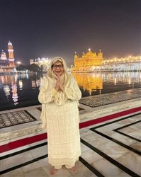 ਅੰਮ੍ਰਿਤਸਰ ਪਹੁੰਚੇ ਬਾਲੀਵੁੱਡ ਅਦਾਕਾਰਾ ਹੇਲਨ ਖਾਨ
