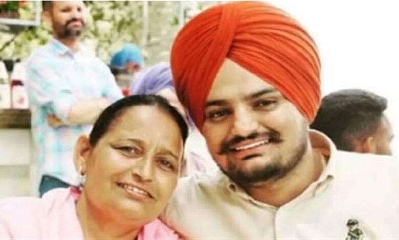ਸਿੱਧੂ ਮੂਸੇਵਾਲਾ ਦੀ ਮਾਂ ਨੇ ਭੇਜਿਆ 10 ਲੱਖ ਰੁਪਏ ਦਾ ਨੋਟਿਸ