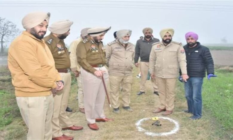 ਗੋਲ਼ੀਆਂ ਮਾਰ ਕੇ ਤਿੰਨ ਨੂੰ ਜ਼ਖ਼ਮੀ ਕਰਨ ਵਾਲਾ ਬਦਮਾਸ਼ ਮੁਕਾਬਲੇ ’ਚ ਜ਼ਖ਼ਮੀ