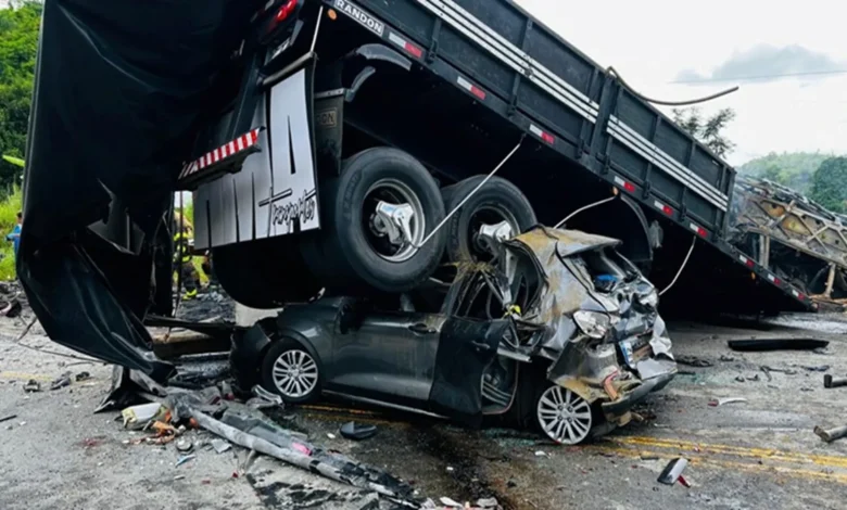 ਸਿਹਤ ਵਿਭਾਗ ਦੀ ਬੱਸ ਨਾਲ ਹੋਈ ਭਿਆਨਕ ਟੱਕਰ, 11 ਦੀ ਮੌਤ ਤੇ 7 ਗੰਭੀਰ ਜ਼ਖ਼ਮੀ